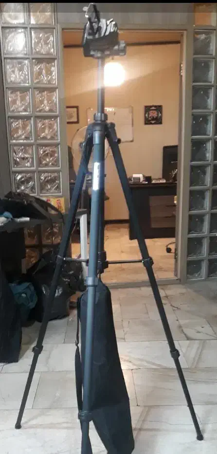 فروش پایه دوربین|دوربین عکاسی و فیلمبرداری|تهران, چیذر|دیوار