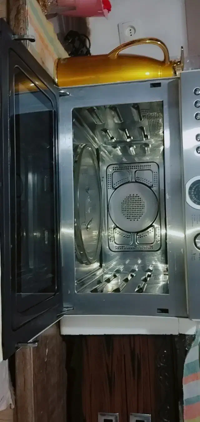 سولاردوم .ماکروفر .|اجاق گاز و لوازم برقی پخت‌وپز|چابهار, |دیوار