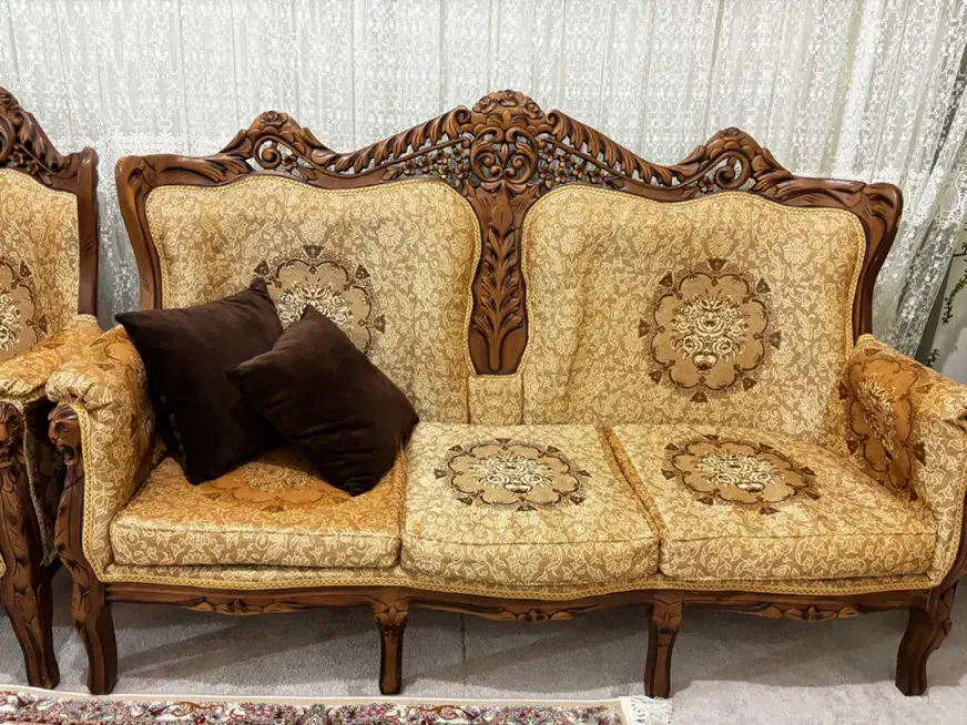 مبل سلطنتی ۹ نفره|مبلمان خانگی و میز عسلی|خوی, |دیوار