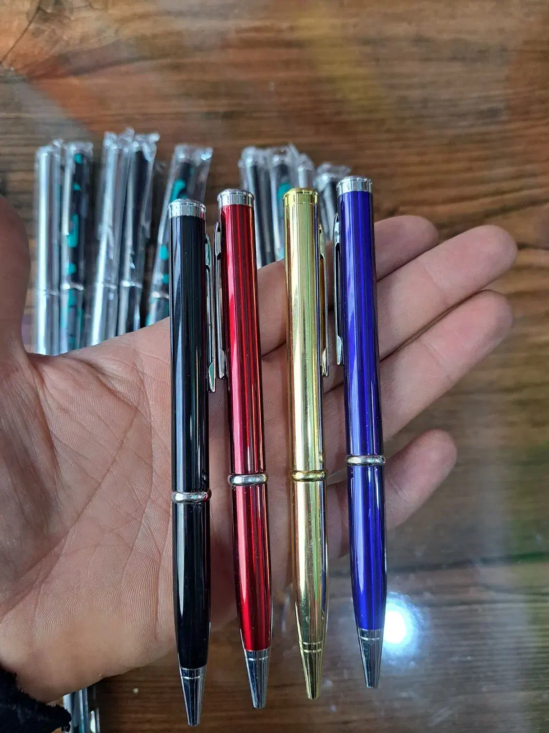 چاقو کوهنوردی دسته فلزی پر کاربرد|کوهنوردی و کمپینگ|تبریز, |دیوار