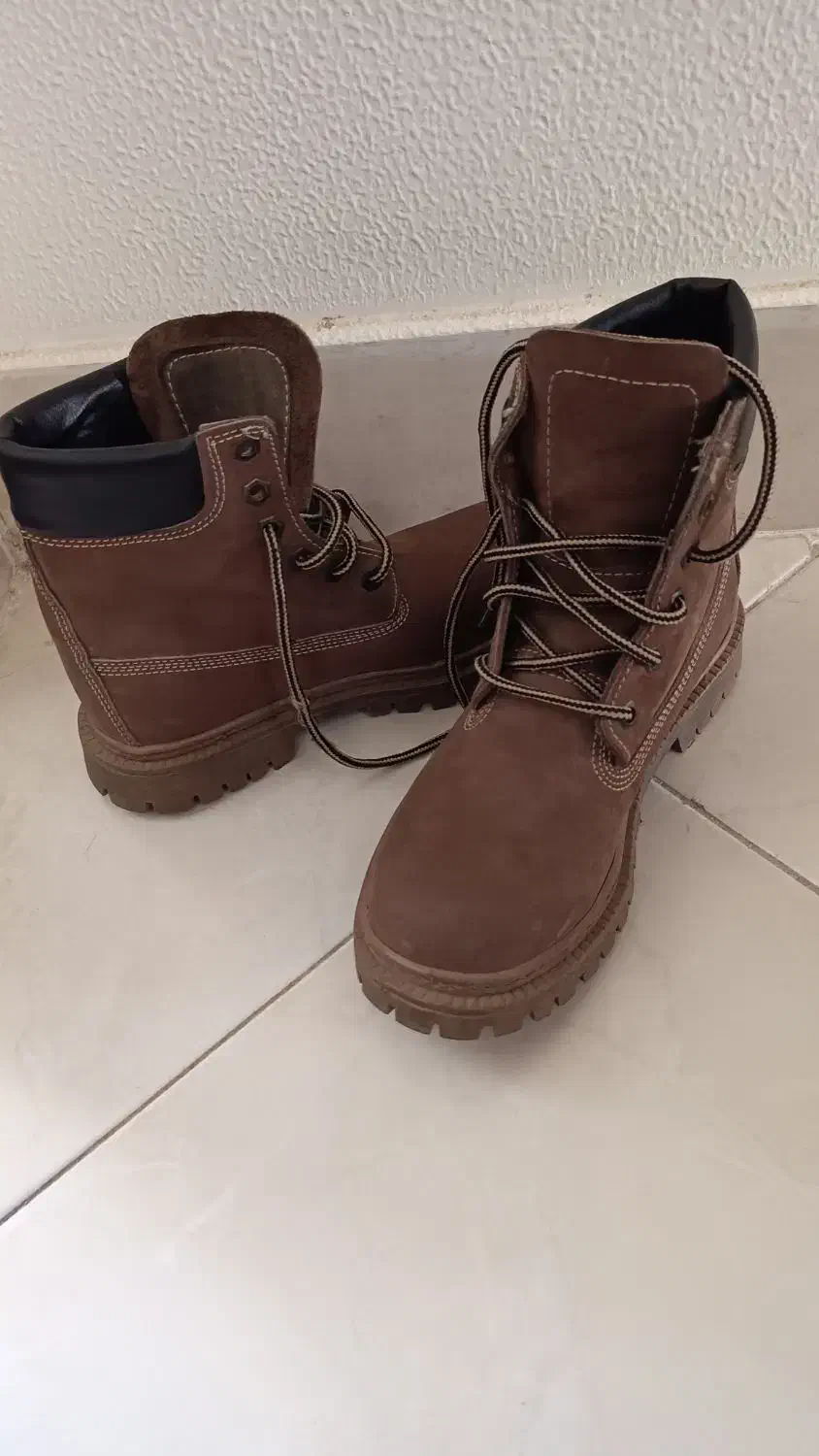 چکمه سایز ۳۷|کیف، کفش، کمربند|شاهین‌شهر, شهرک هشت بهشت|دیوار