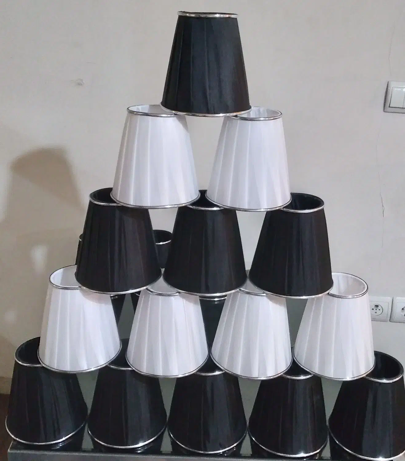 گلاهک آباژور|چراغ خواب و آباژور|رباطکریم, رباطکریم|دیوار