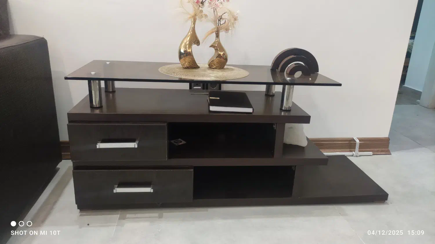 تخت و تشک و میز تلویزیون و صندلی راک تخت بالکنی|تخت و سرویس خواب|کلارآباد, |دیوار