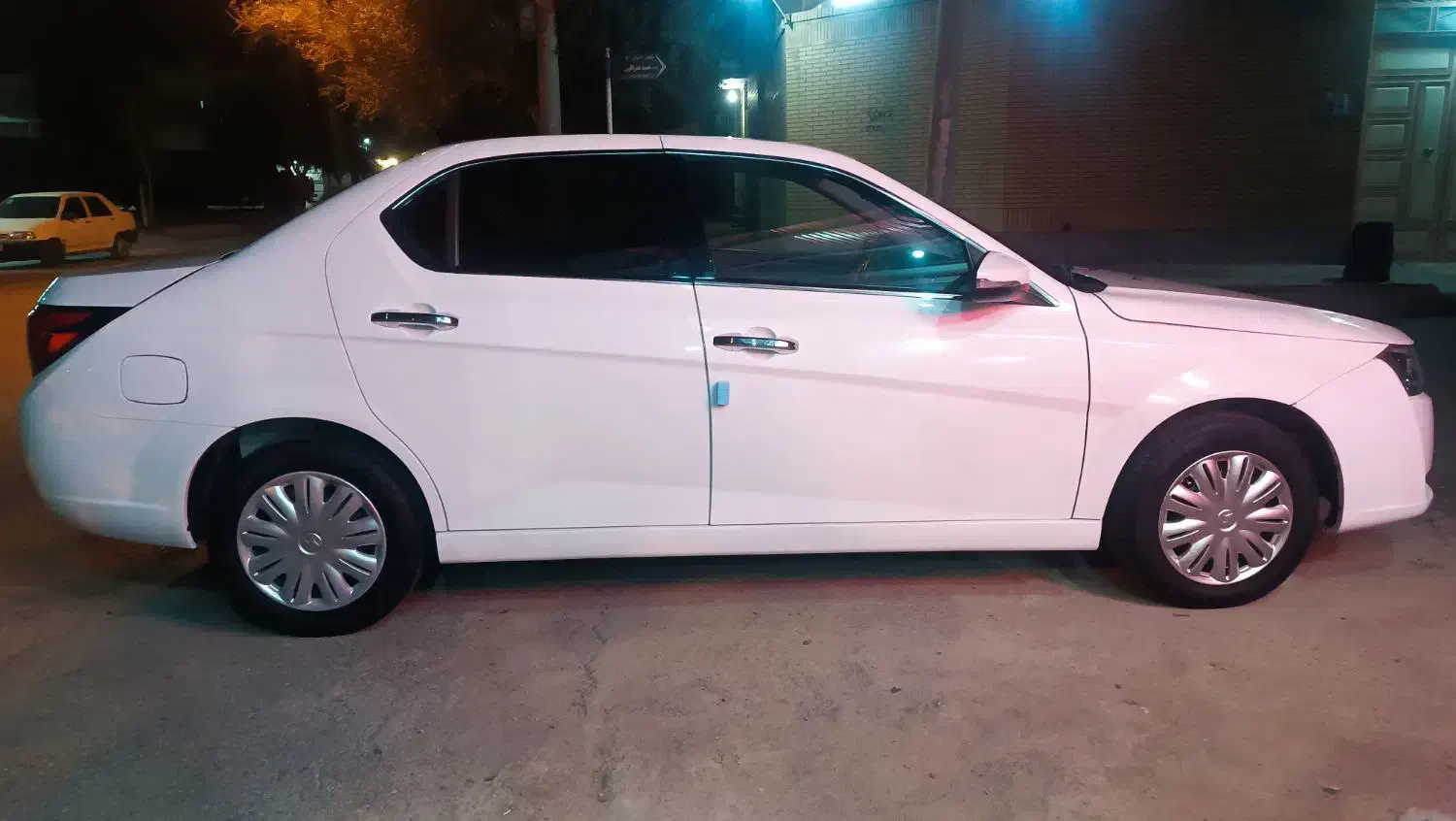 دنا پلاس ۵ دنده|خودرو سواری و وانت|دزفول, |دیوار