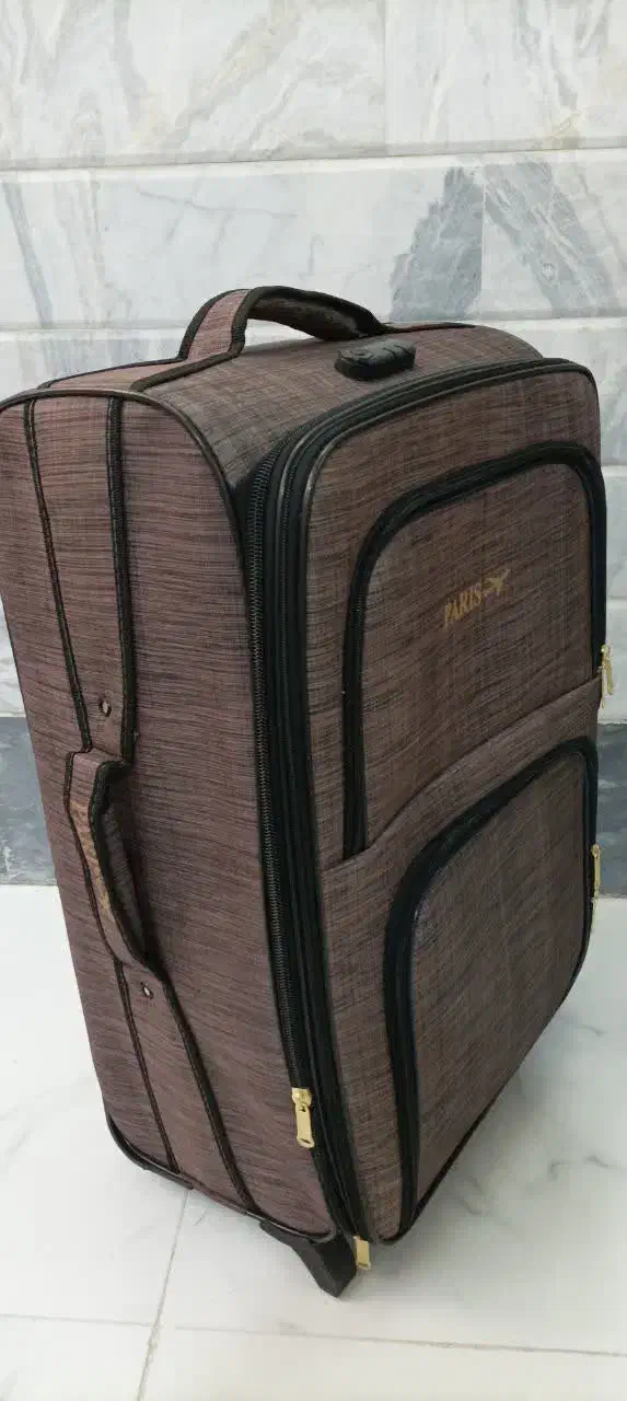 چمدان سایز بزرک نو برند پاریس|کیف، کفش، کمربند|قم, زنبیل آباد|دیوار