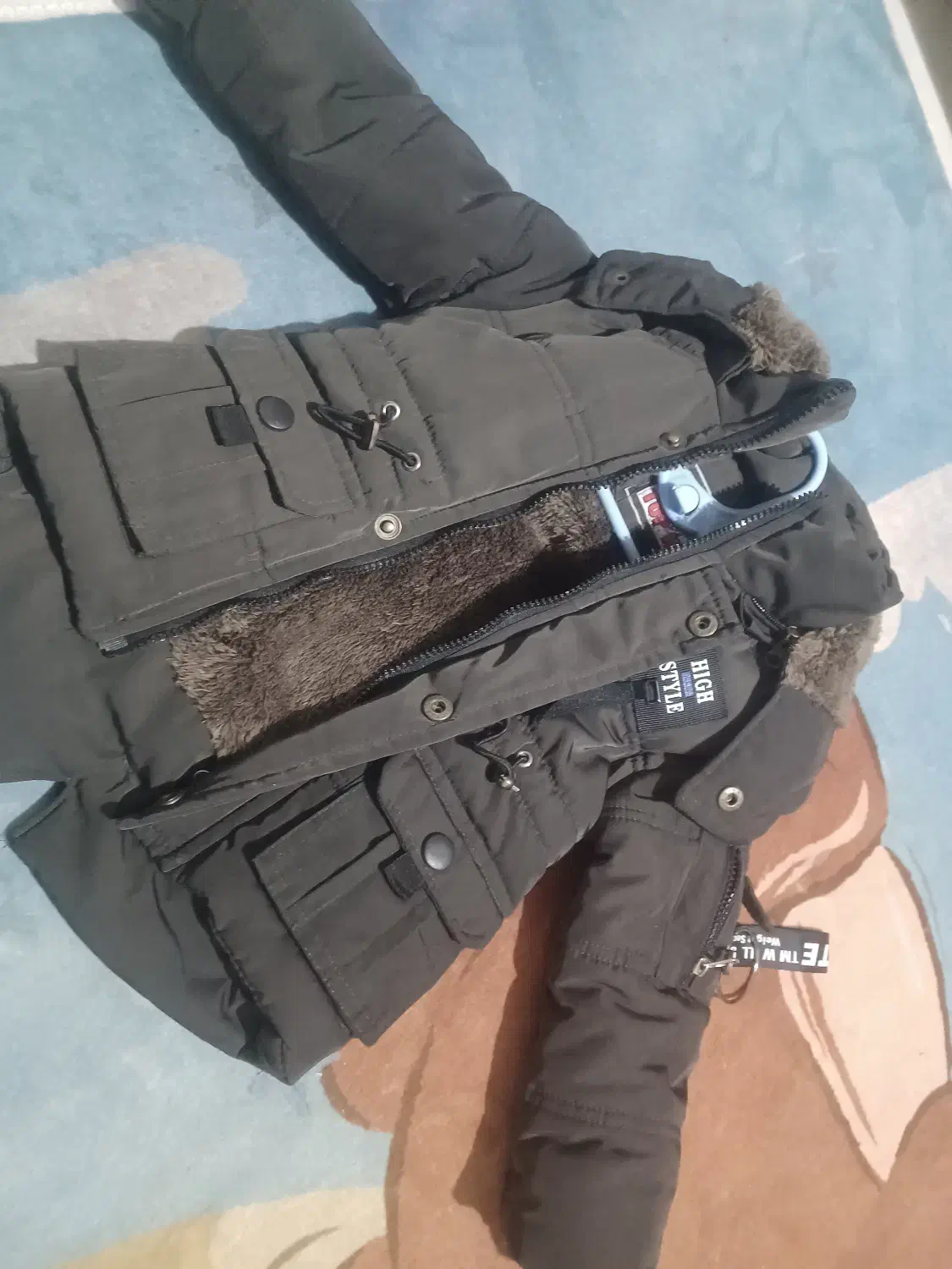 کاپشن بچگانه|کفش و لباس بچه|اسلام‌شهر, شهرک الهیه|دیوار