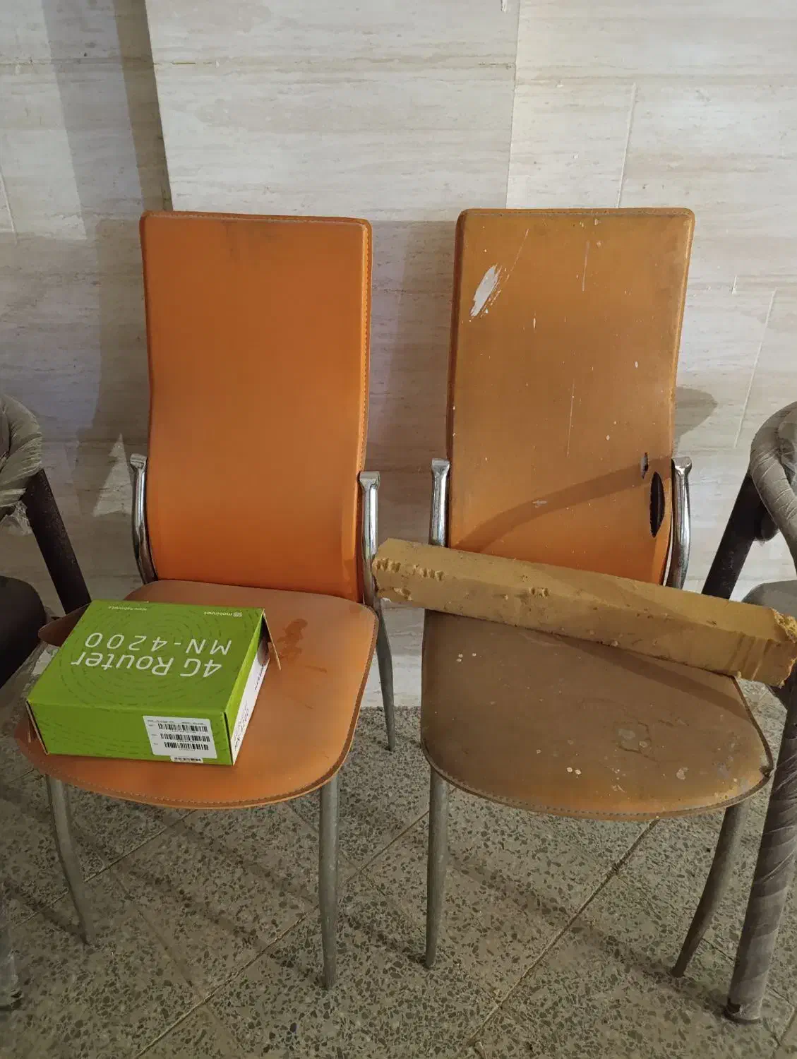 میز و صندلی|صندلی و نیمکت|شوشتر, |دیوار