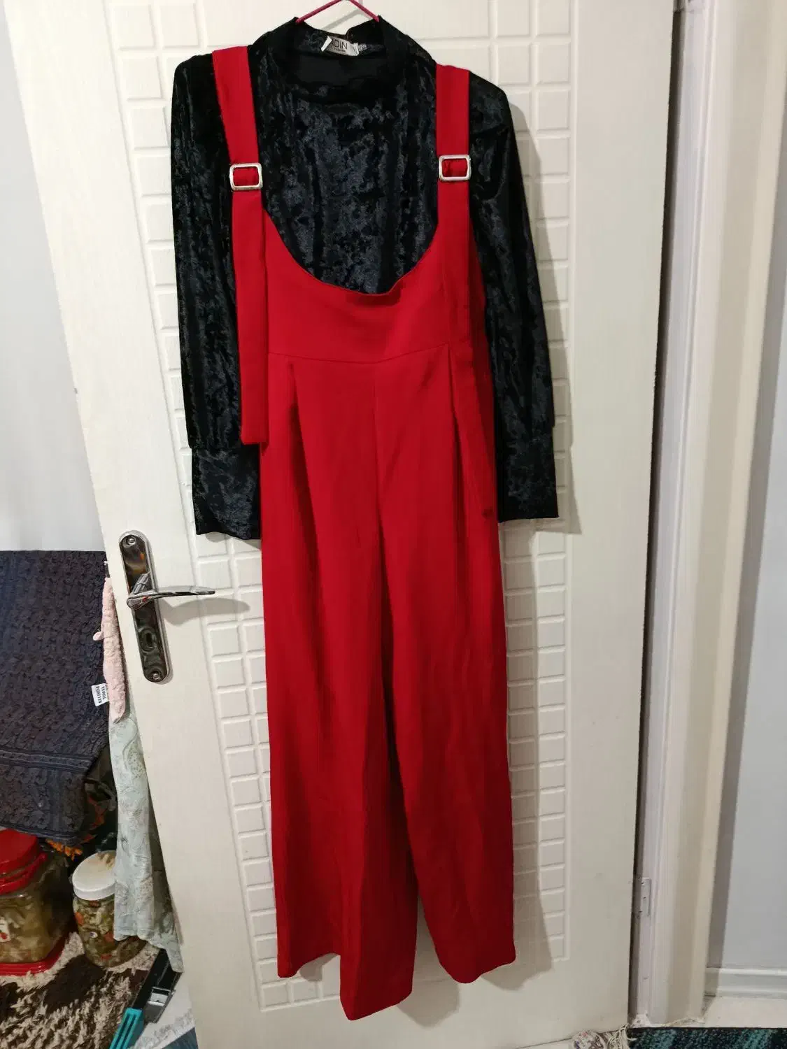 لباس زیر و رو یکبار پوشیده شده فقط در حد نو 700|لباس|گرمدره, |دیوار