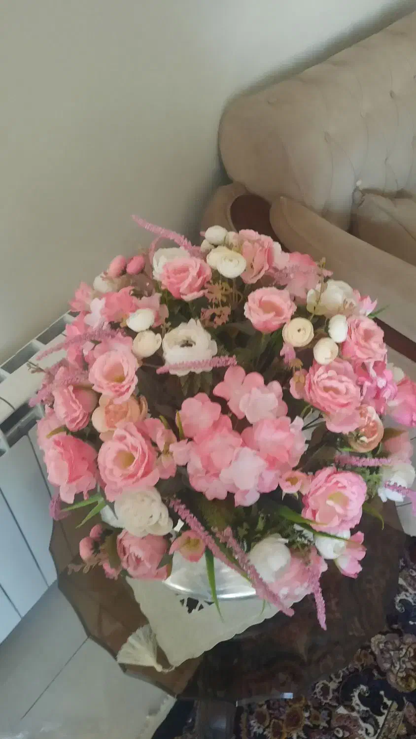 گل وگلدان با پایه سرامیکی نقره ای کاملا سالم|گل مصنوعی|تهران, ابوذر|دیوار