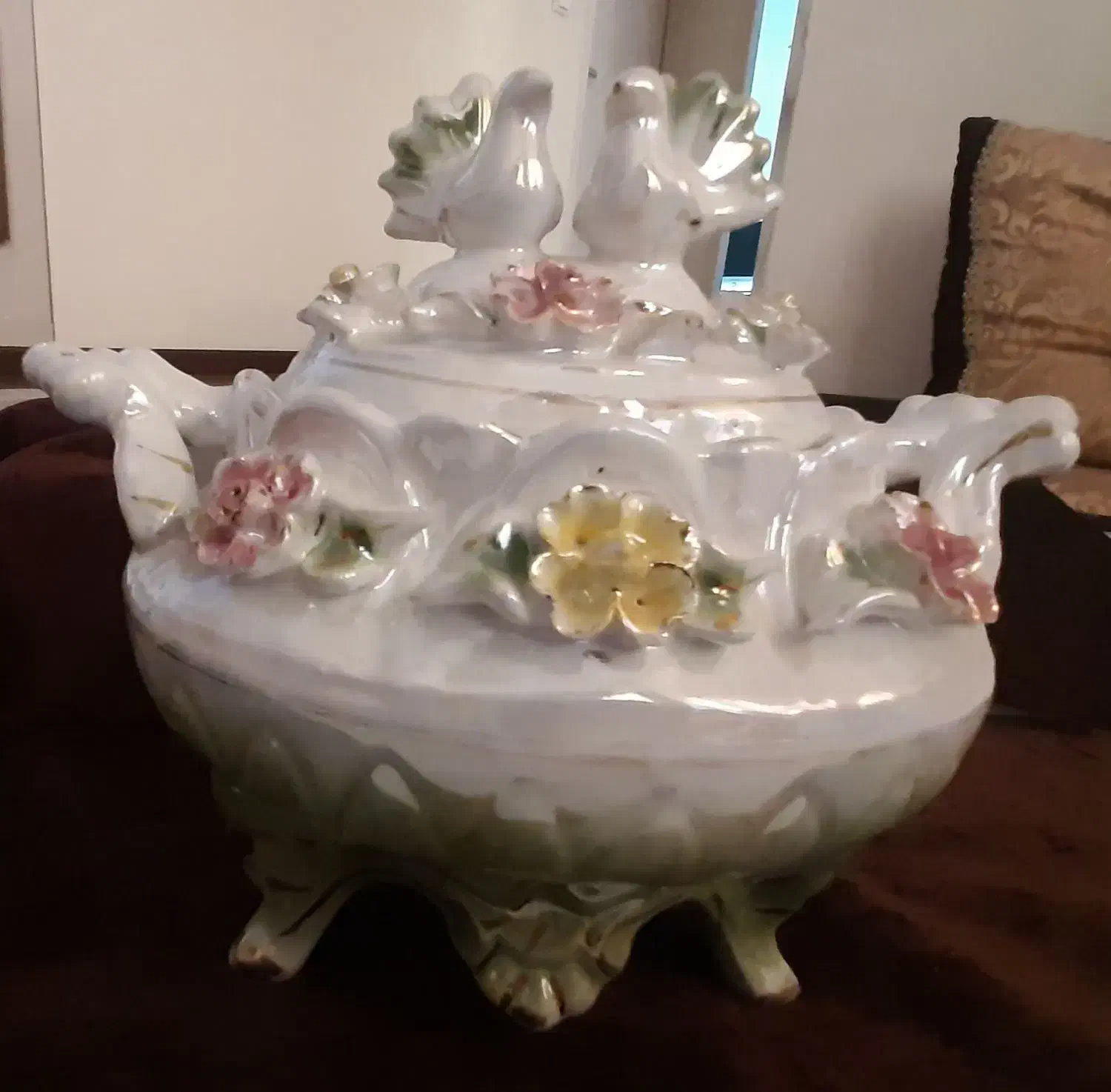 فروش تعدادی چینی آلات در حدنو|ظروف سرو و پذیرایی|صدرا-فارس, فاز ۱|دیوار