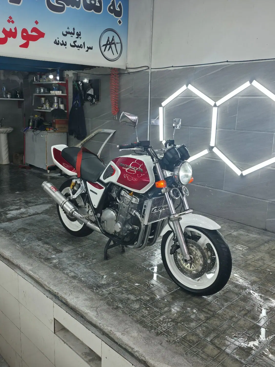 cb1000|موتورسیکلت|مشهد, دانشجو|دیوار