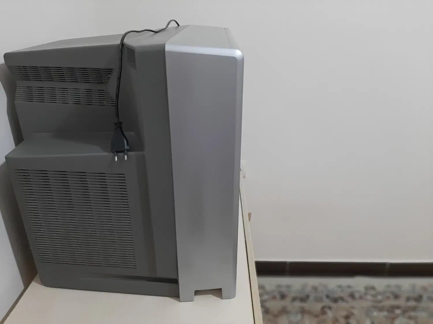 تلویزیون ۲۵ اینچ توشیبا|تلویزیون و پروژکتور|رشت, نیکمرام|دیوار