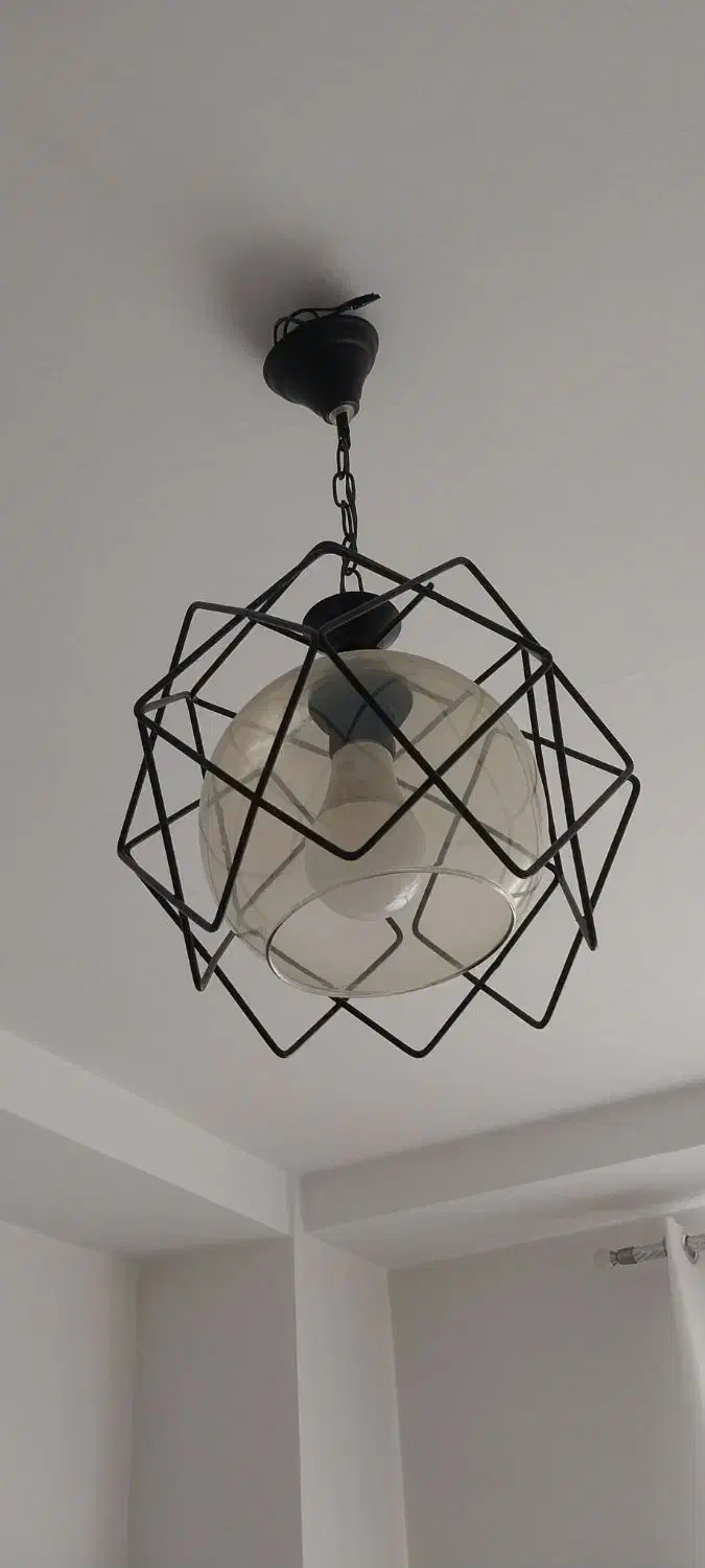 ۳عدد لوستر (فلزی شیشه ای)|لوستر و چراغ آویز|کرج, باغستان|دیوار