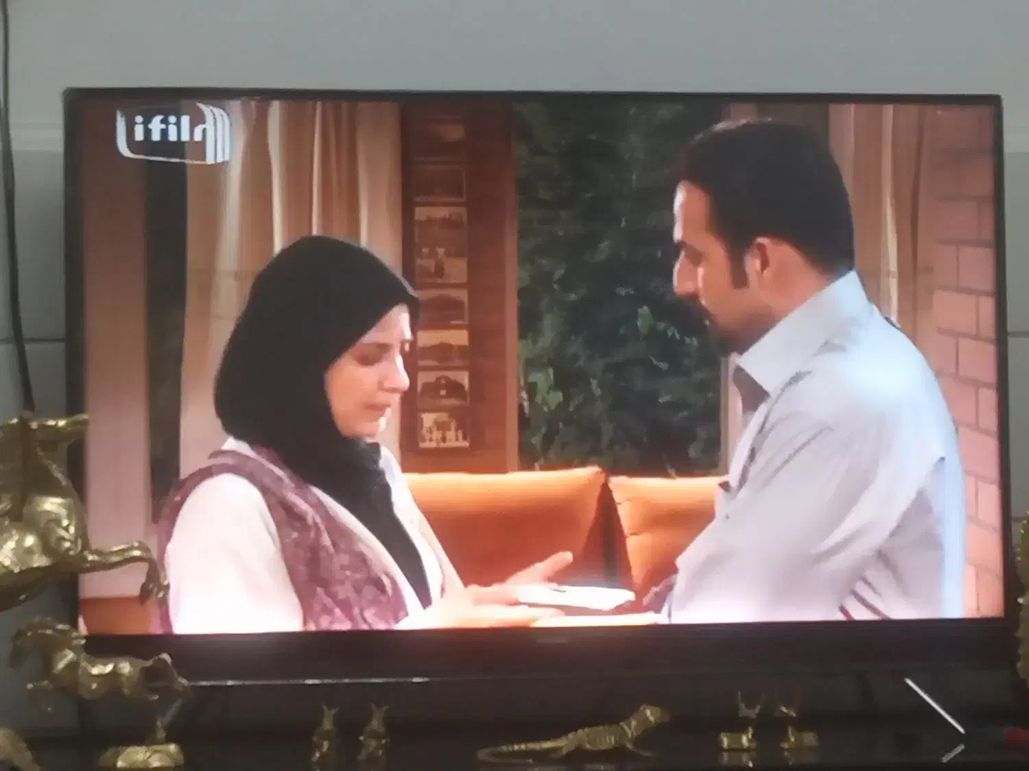 تلویزیون ۴۳ اینج|تلویزیون و پروژکتور|اراک, |دیوار