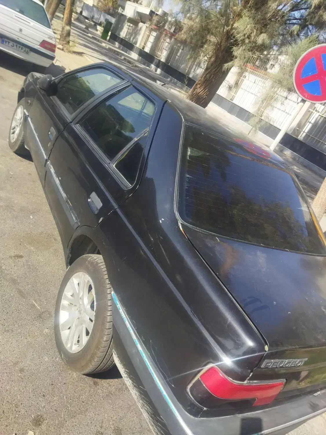 405مشکی 82|خودرو سواری و وانت|تیمور آباد, |دیوار