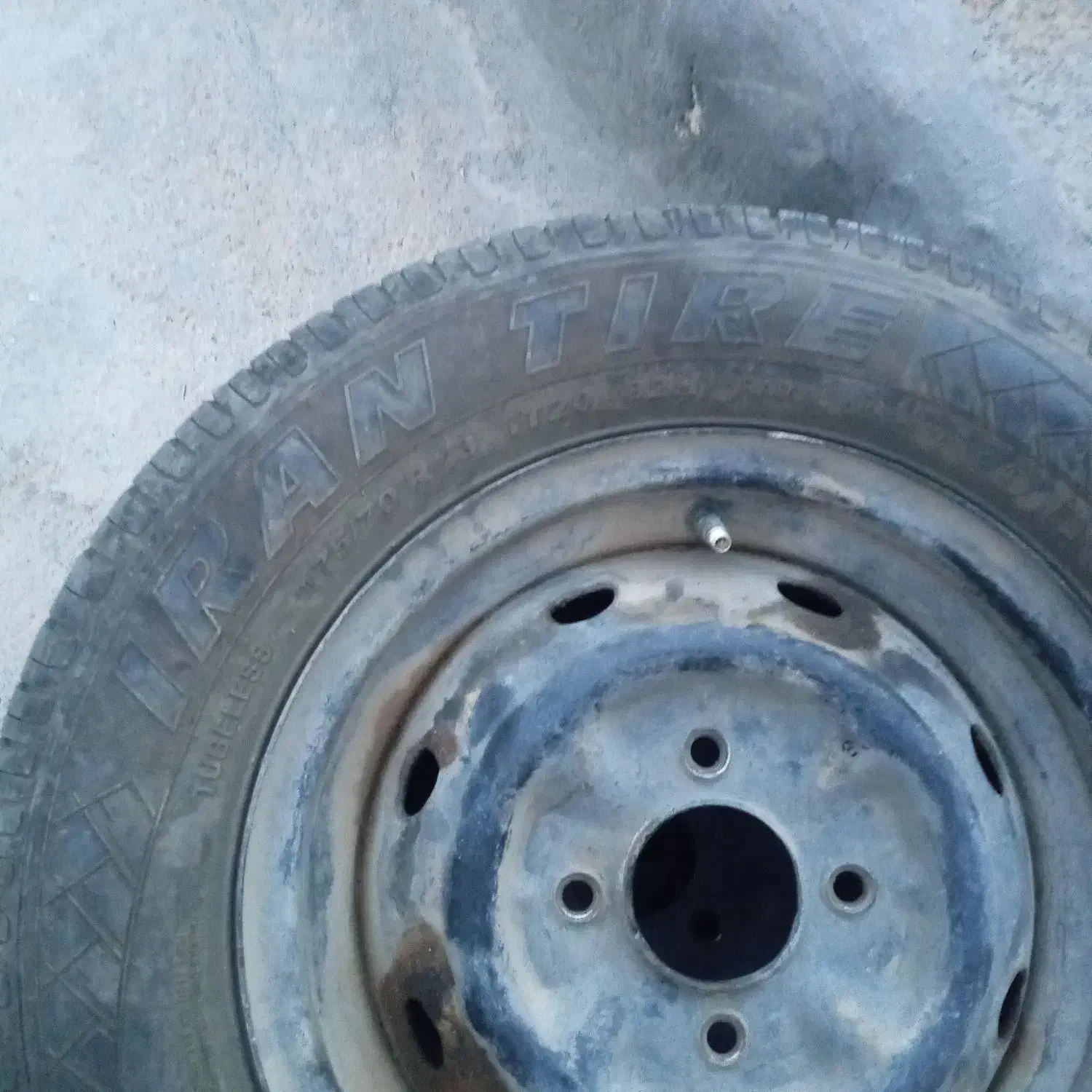 فروش لاستیک ایران تایر پیکان و پیکانبار|قطعات یدکی و لوازم جانبی|سپیدان, |دیوار