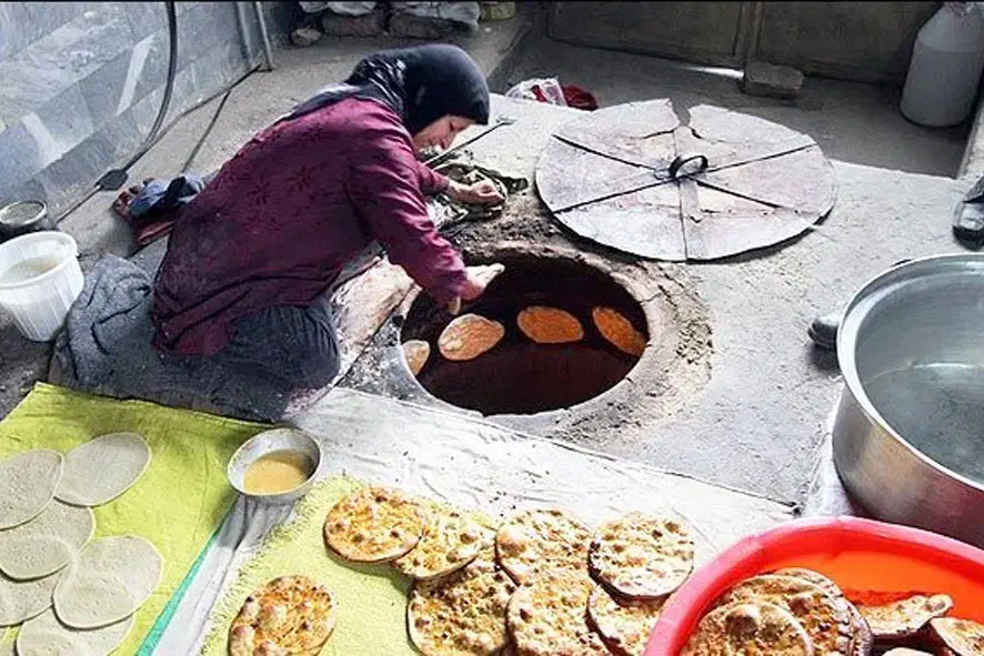 نانوا تنوری|استخدام خدمات فروشگاه و رستوران|کردکوی, |دیوار