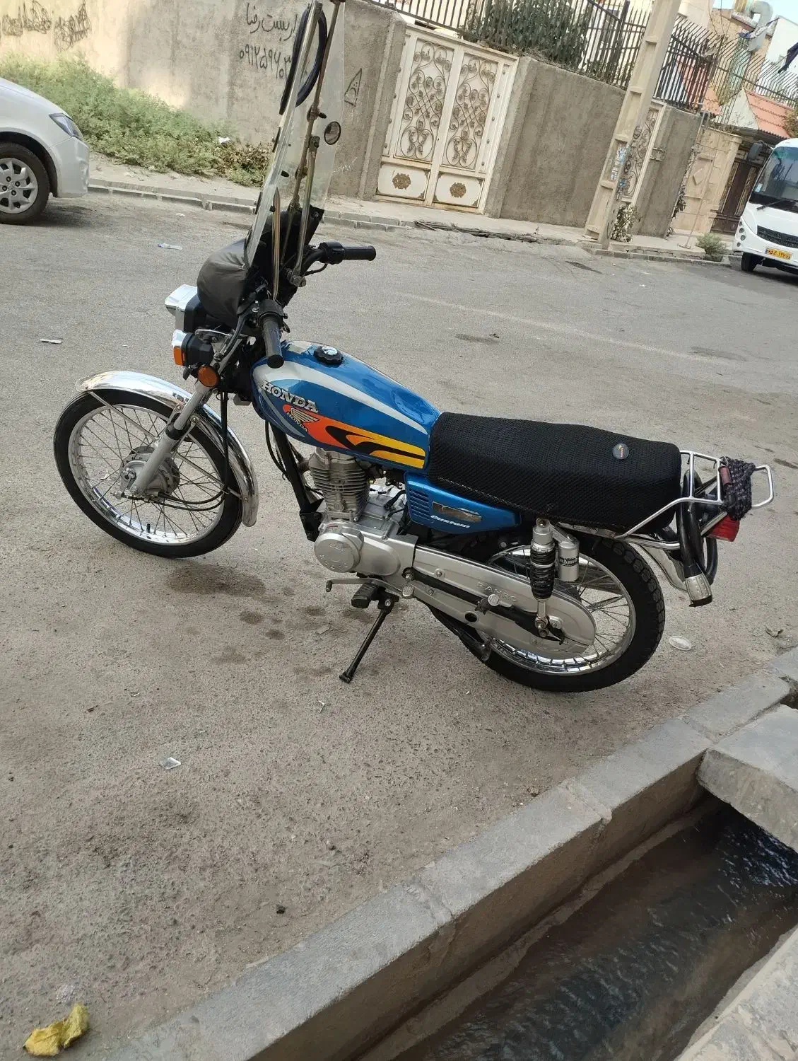 موتور هندا رهرو 1400|موتورسیکلت|بهارستان, |دیوار