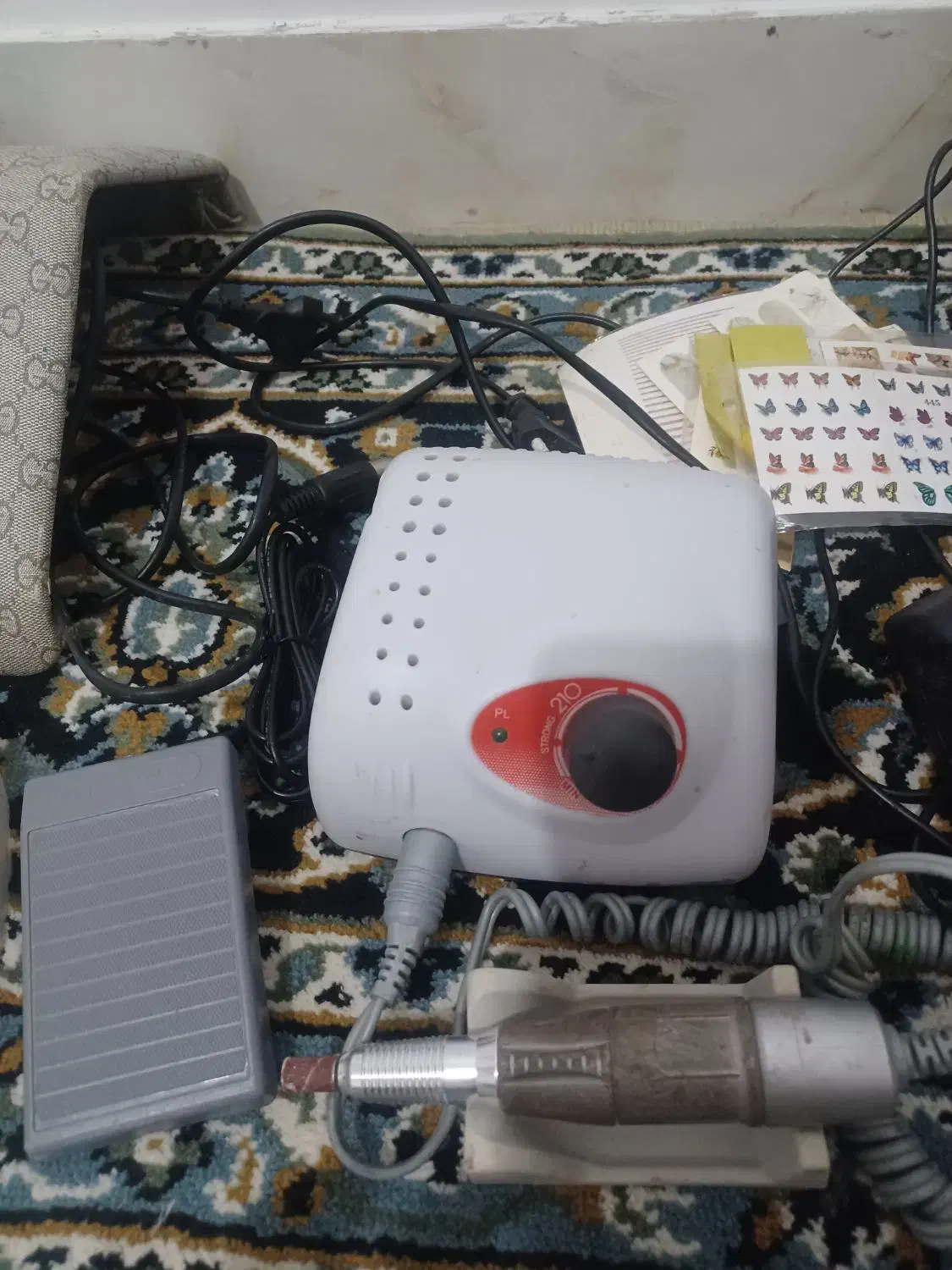 لوازم کاشت ناخن|آرایشگاه و سالن‌های زیبایی|مشگین شهر, |دیوار