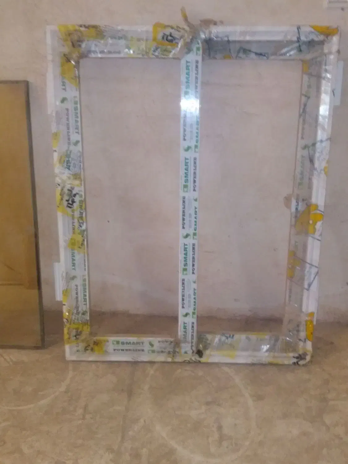 پنجره دوجداره رکشویی همراه با شیشه هاش|مصالح و تجهیزات ساختمان|میانه, |دیوار