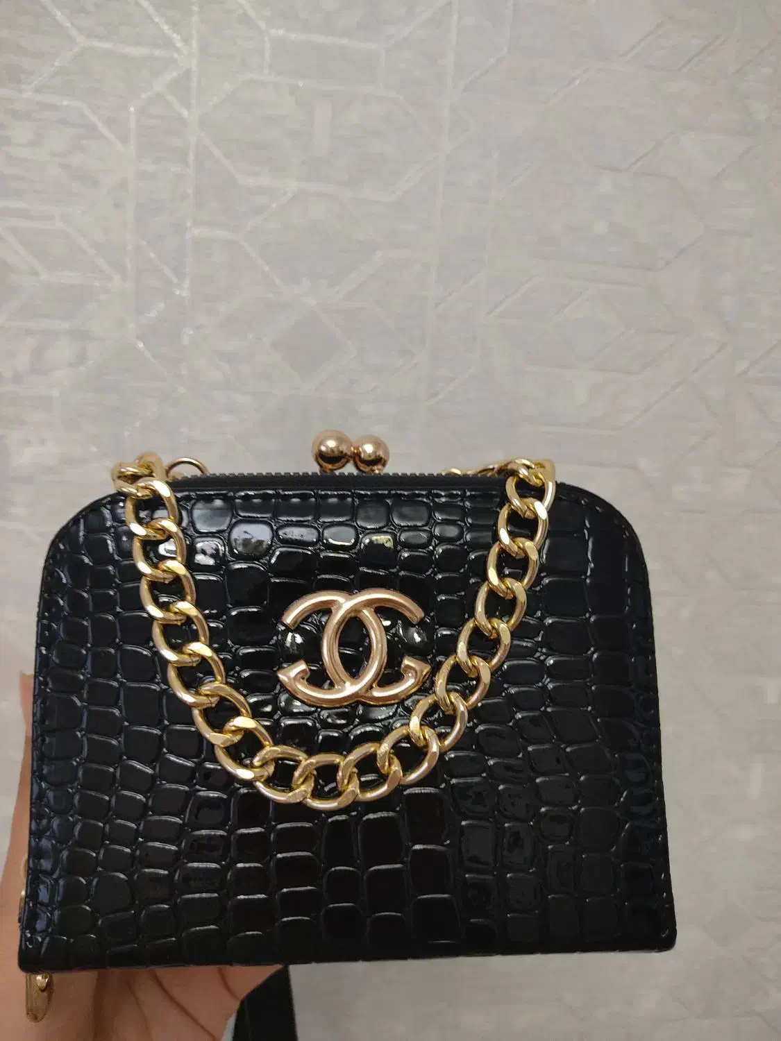 کیف|کیف، کفش، کمربند|اردبیل, |دیوار