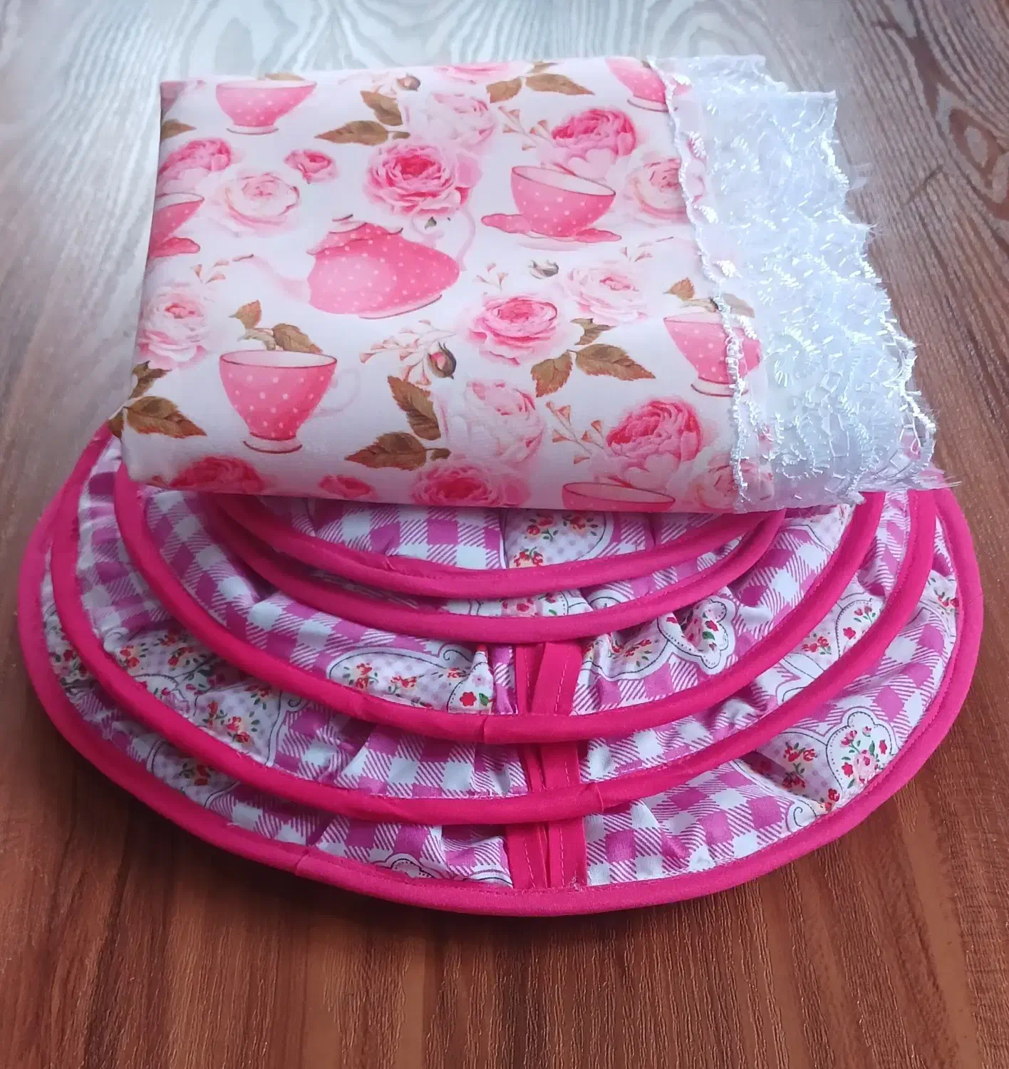 فروش سرویس آشپزخانه جهیزیه عروس|سفره، حوله، دستمال آشپزخانه|تالش, هشتپر|دیوار