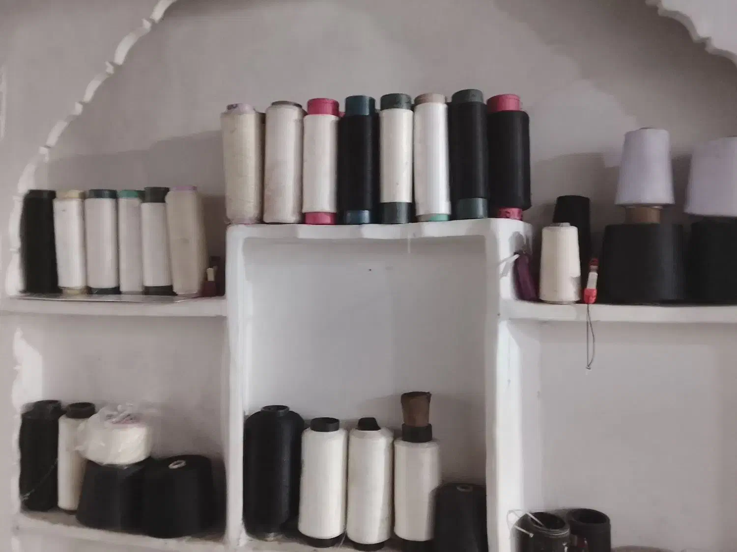 دستگاه جوراب بافی|چرخ خیاطی و ریسندگی|نور, |دیوار