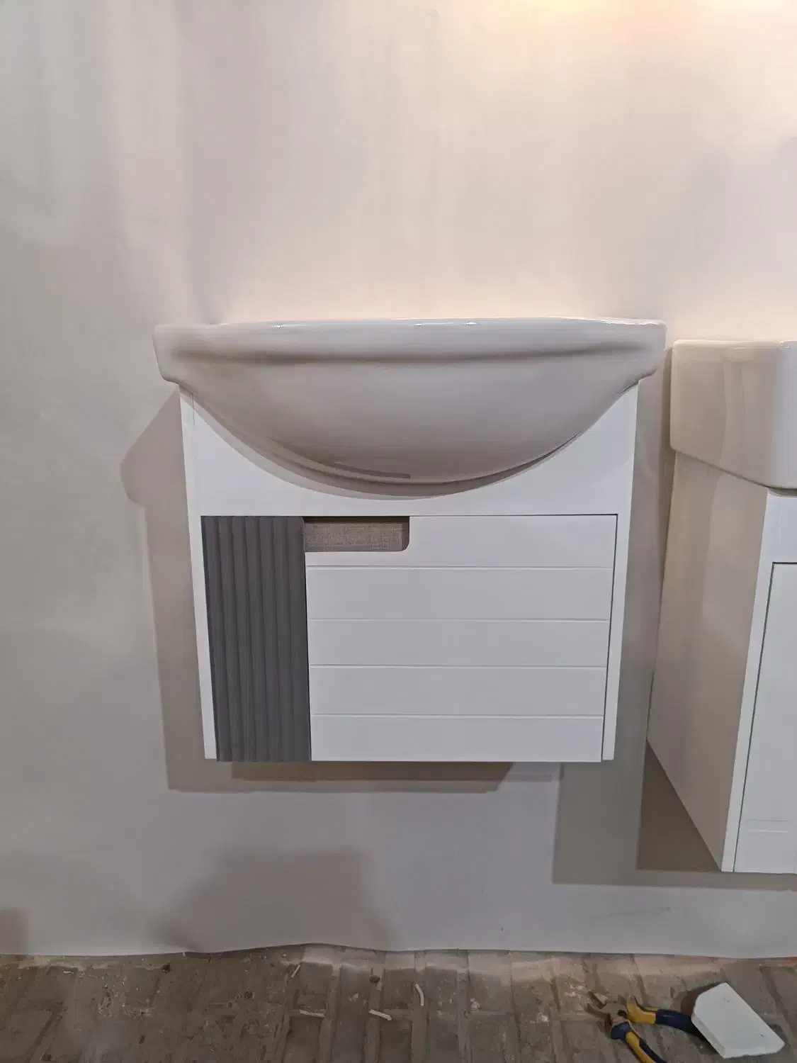 روشویی 47*37 البرز نوین|لوازم سرویس بهداشتی|تبریز, |دیوار