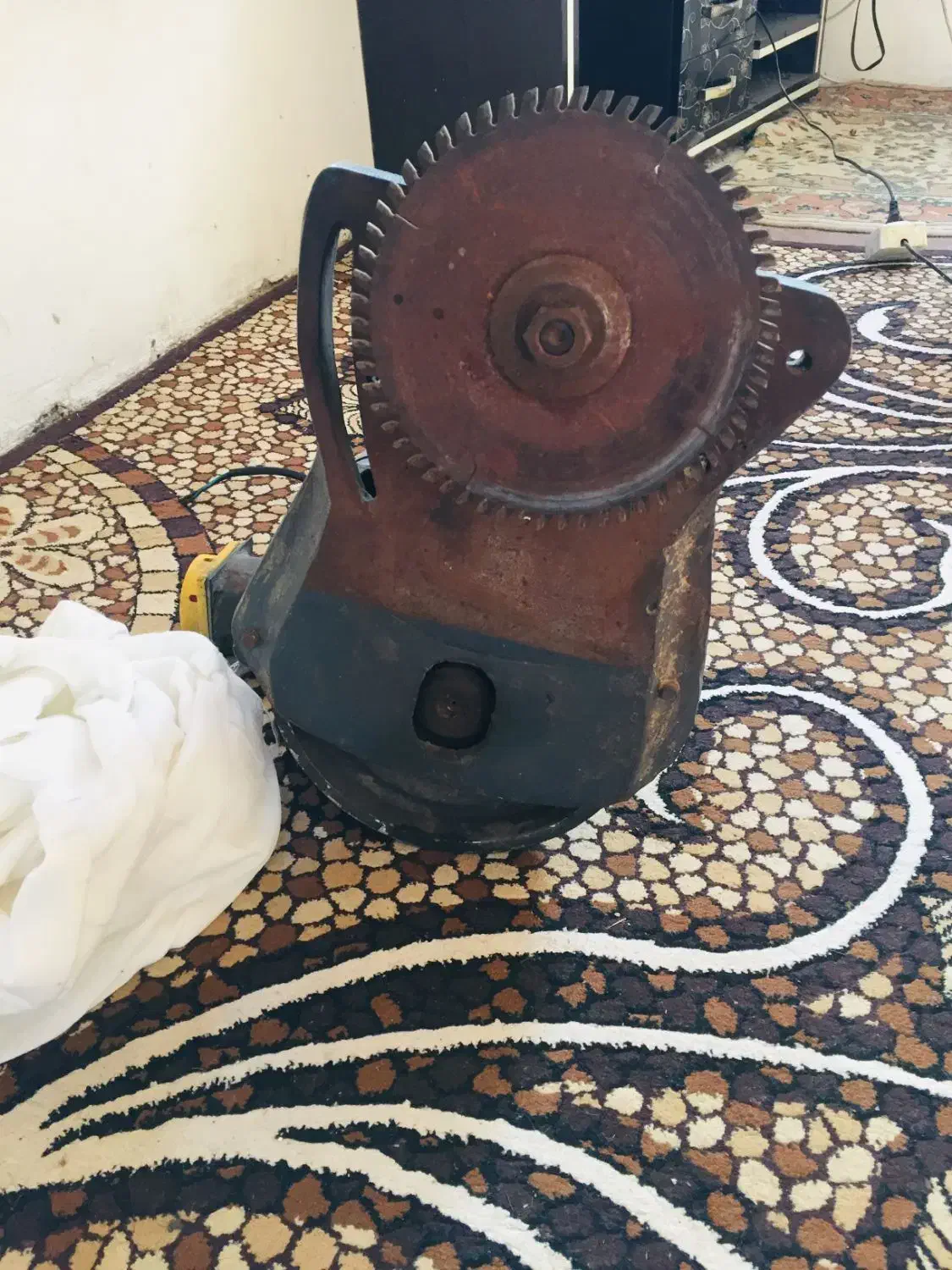 دورکن دینام|ماشین‌آلات صنعتی|لاهیجان, لفمجان|دیوار