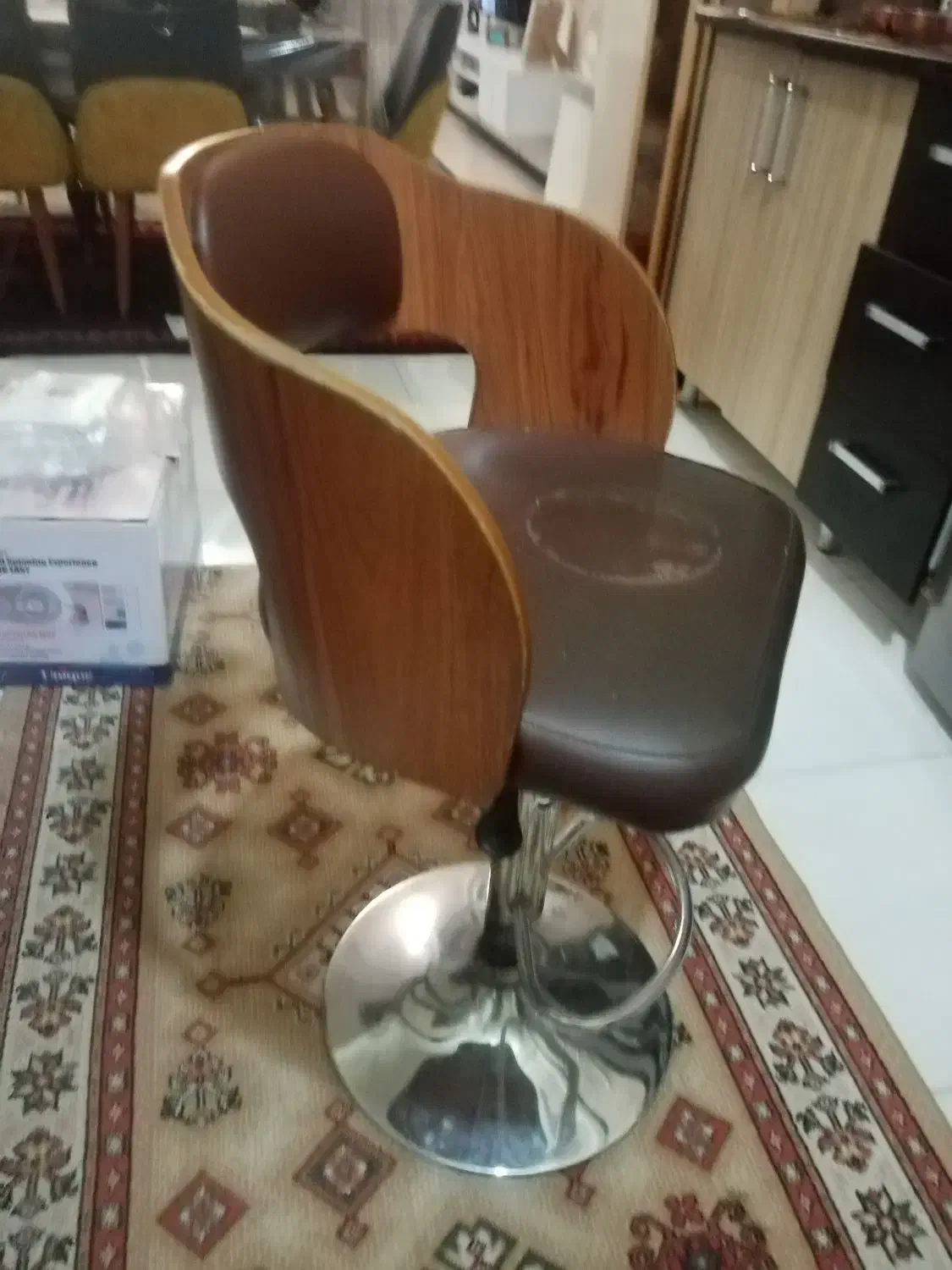 صندلی اپن در حد نو|صندلی و نیمکت|رودهن, |دیوار