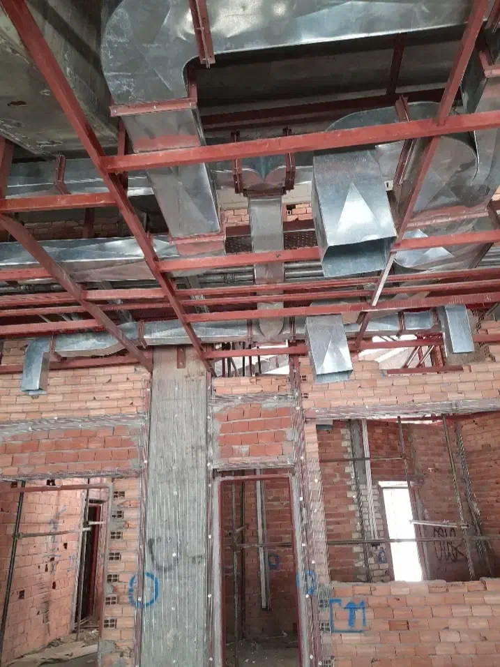 استخدام حداقل ۶نفرکارگربا جای خواب وبیمه|استخدام صنعتی، فنی، مهندسی|کرمان, |دیوار