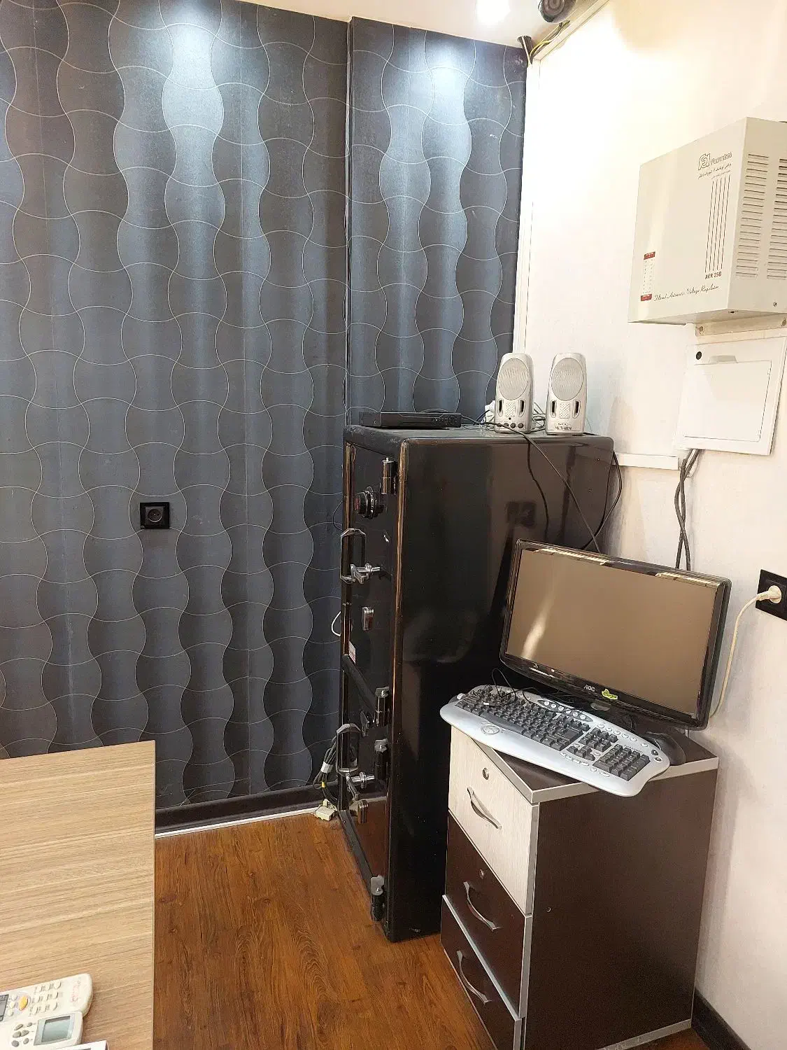 ۷۵متر آپارتمان|اجارهٔ دفتر کار، اتاق اداری، مطب|تهران, شهرک آزمایش|دیوار