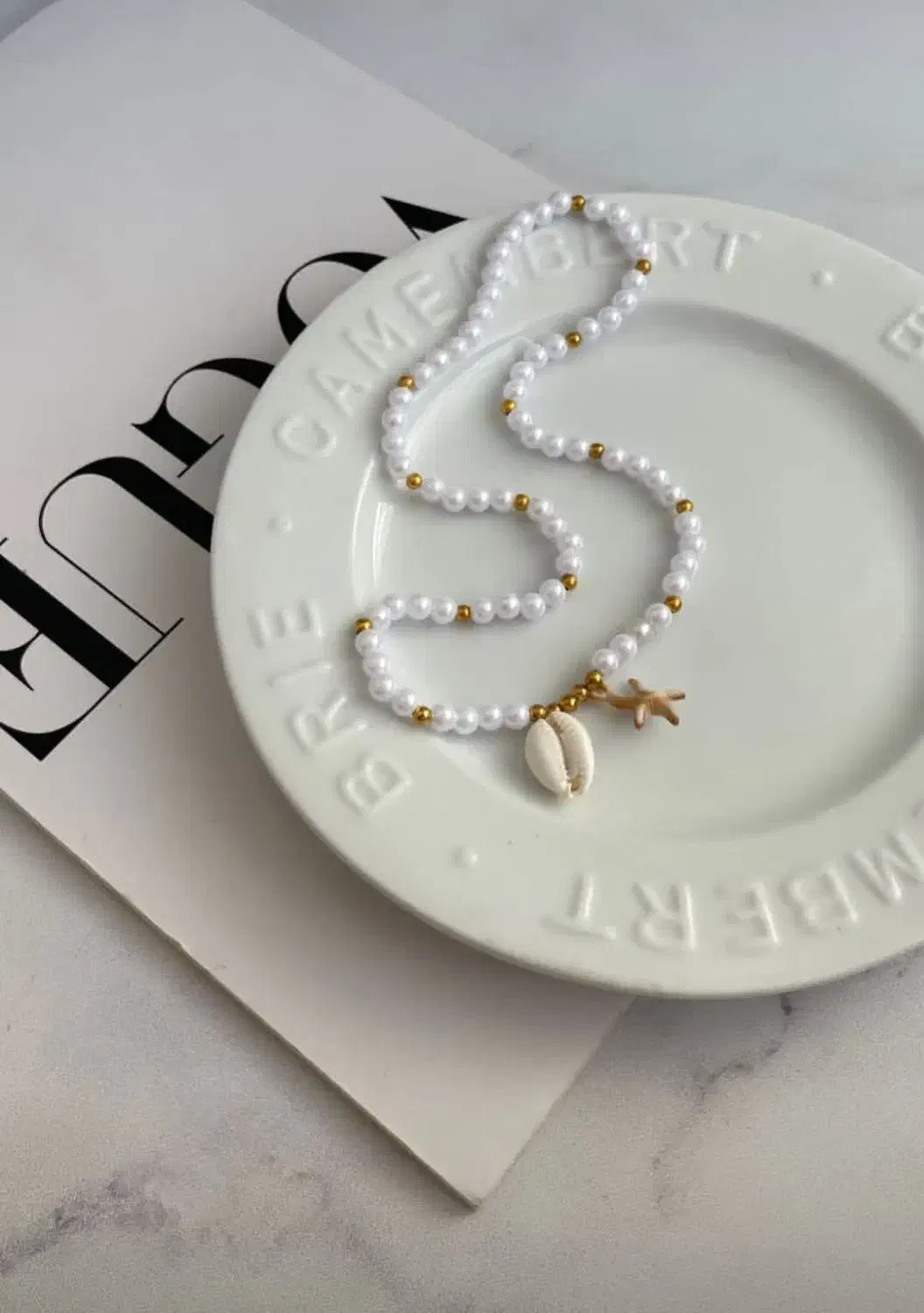 گردنبند|بدلیجات|شاهینشهر, عطار|دیوار