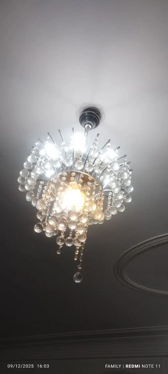 لوستر الماسی و آینه ومیزارایش|لوستر و چراغ آویز|قم, طلاب غیر ایرانی|دیوار