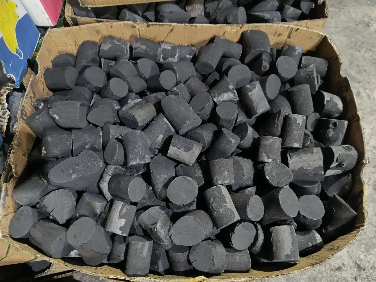 انواع زغال موجود میباشد بشرط|عمدهفروشی|اهواز, کوی علوی|دیوار