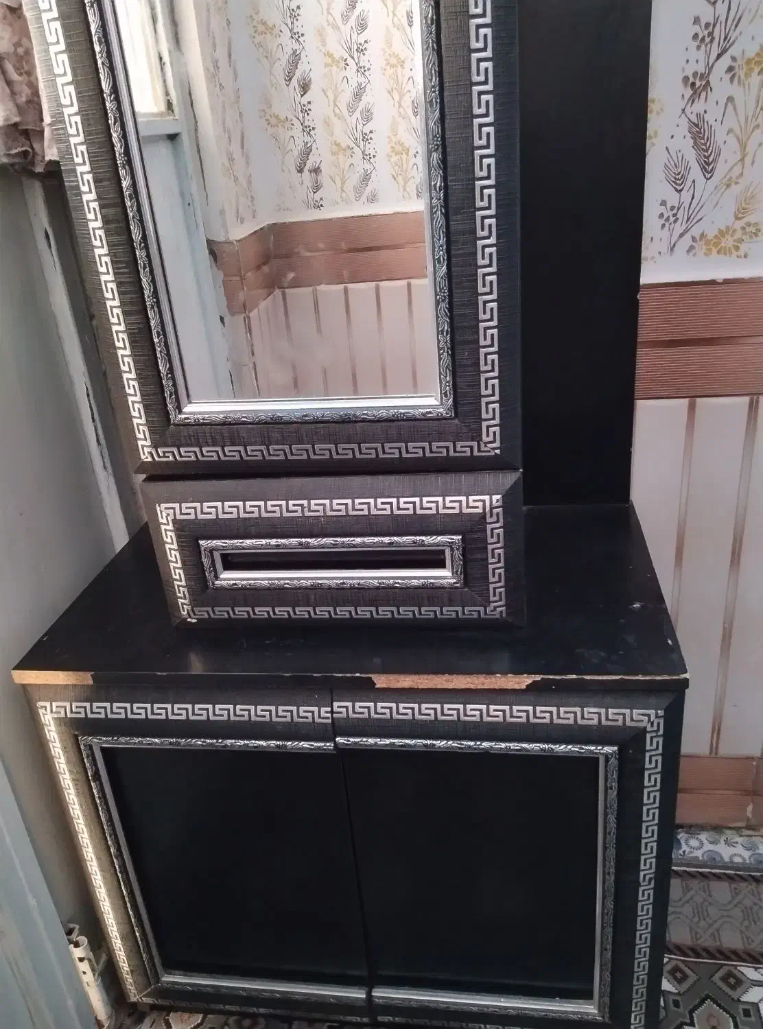 جا کفشی|جاکفشی، کمد، دراور|تربت جام, جلگه موسی آباد|دیوار