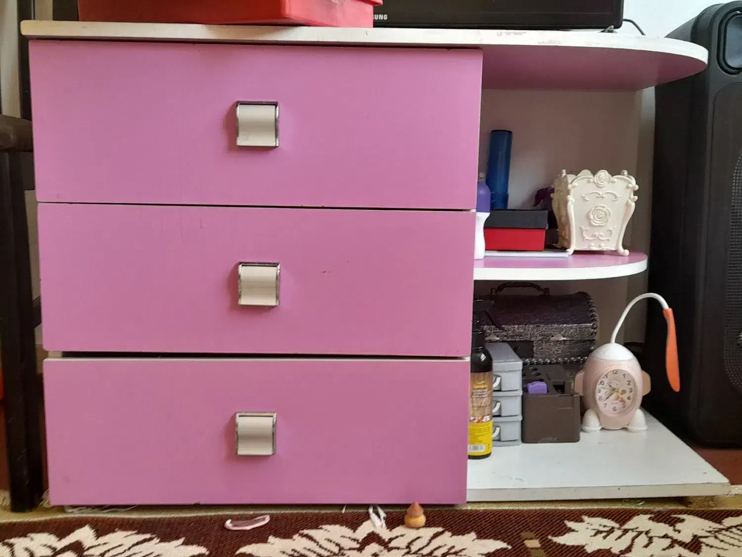 سرویس خواب|تخت و سرویس خواب|مهاجران, |دیوار