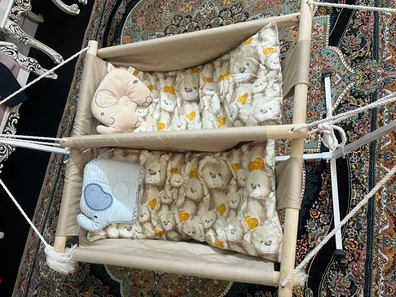گهواره ننو دوقلویی در حد با تشک|اسباب و اثاث بچه|قرچک, زیبا شهر|دیوار