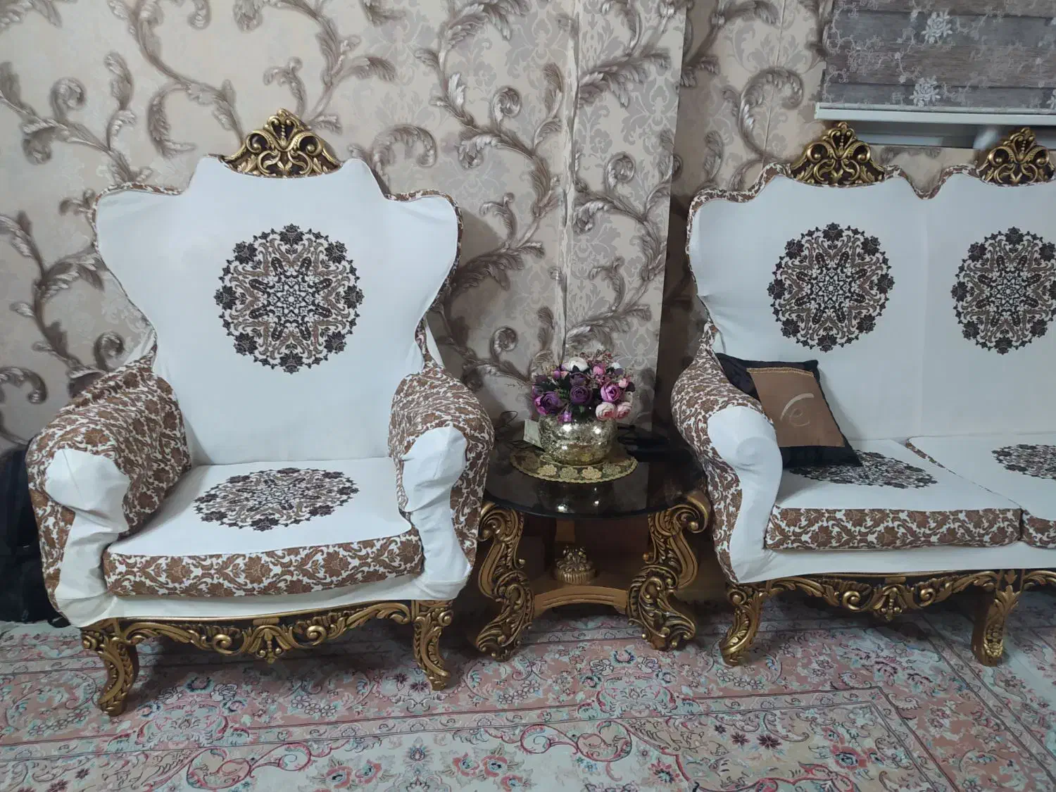 مبلمان 9 نفره همراه عسلی|مبلمان خانگی و میز عسلی|خرمآباد, |دیوار