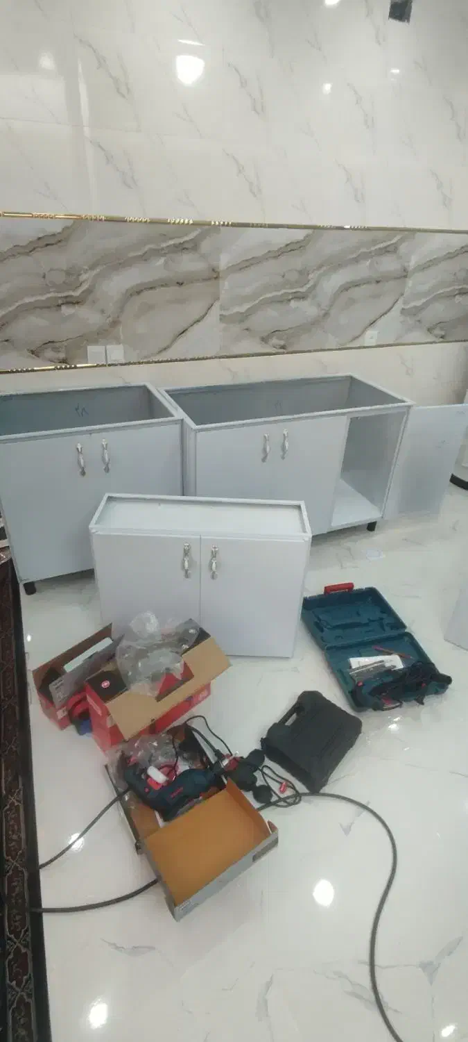 نصاب نصب کابینت اماده و پیش ساخته وتعمیرات|خدمات پیشه و مهارت|یاسوج, |دیوار