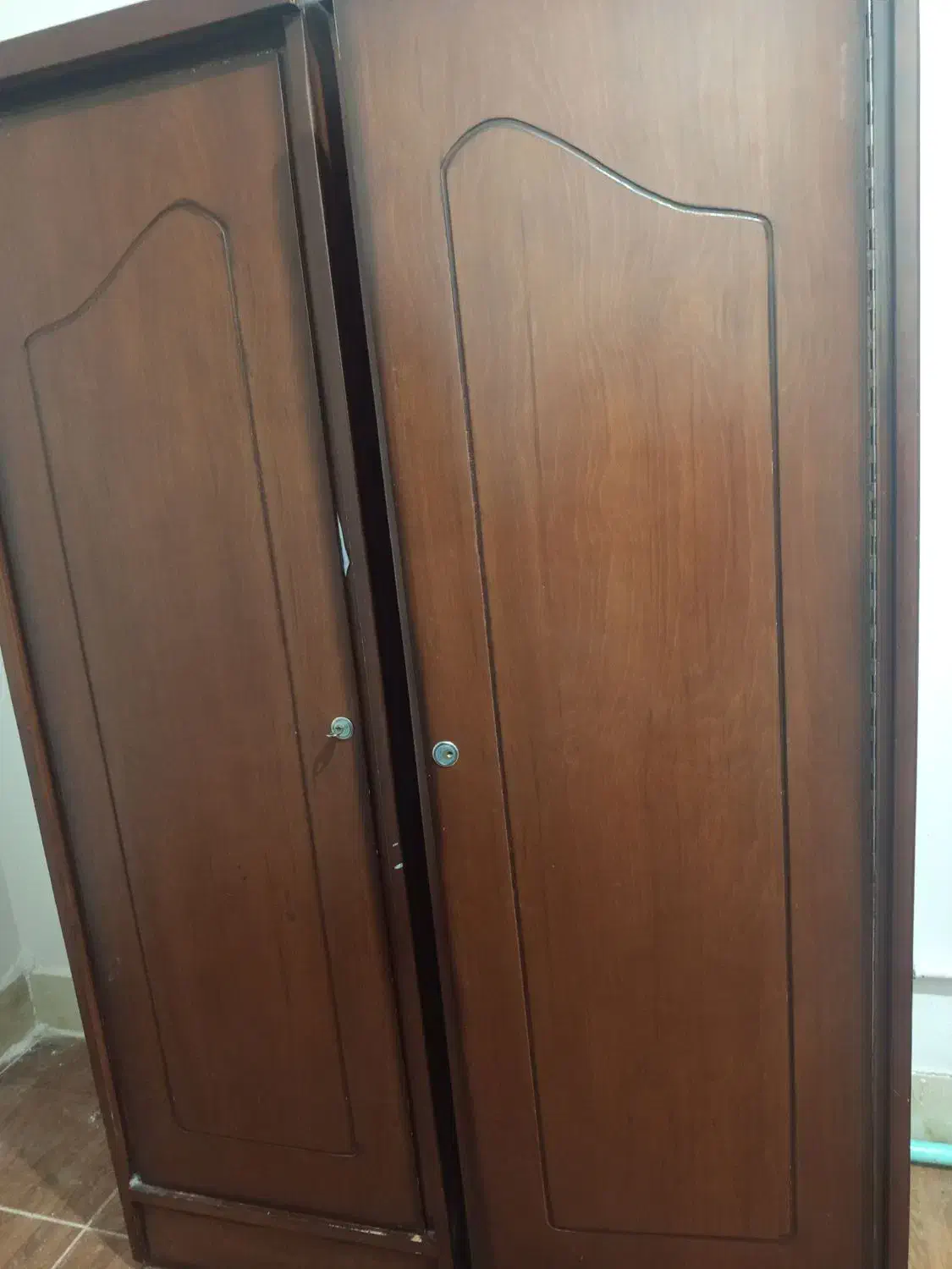 دو تا کمد چوبی|جاکفشی، کمد، دراور|بم, |دیوار