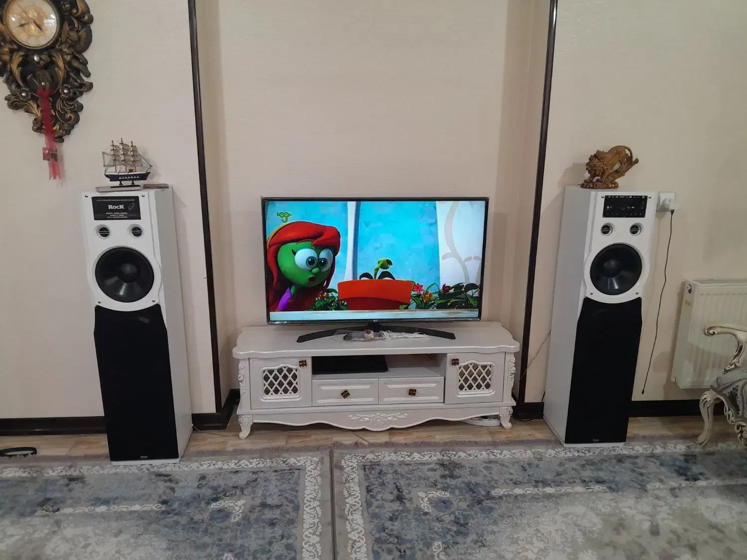 اسپیکر خانگی یا باند|سیستم صوتی خانگی|شاهین‌شهر, شهرک گلدیس|دیوار