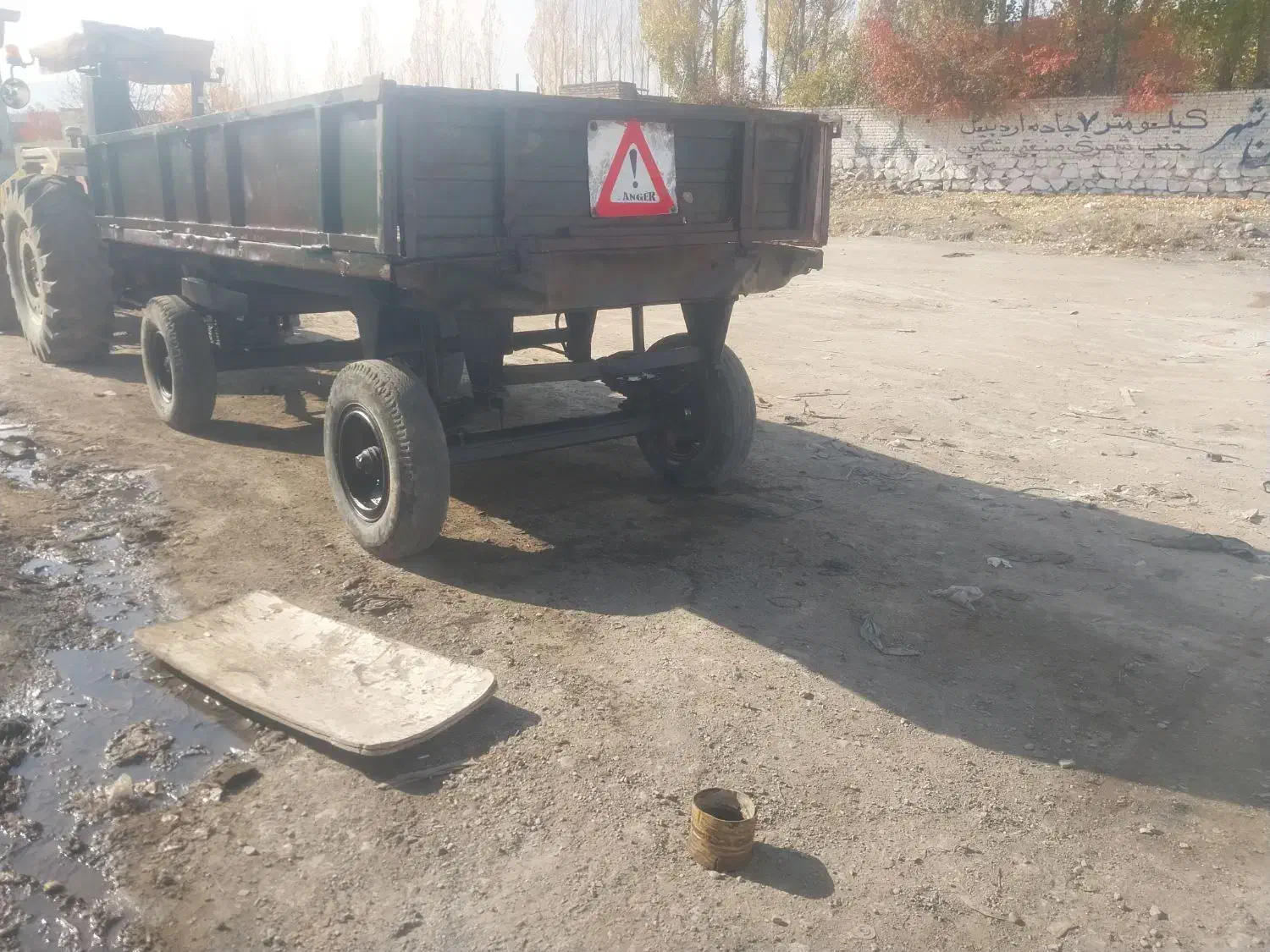 تریلی چهار چرخ|ماشین‌آلات صنعتی|اهر, |دیوار