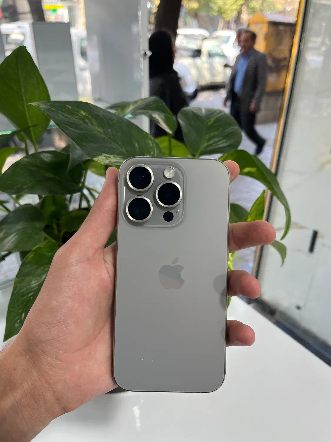 iPhone 15 pro|موبایل|سلماس, |دیوار