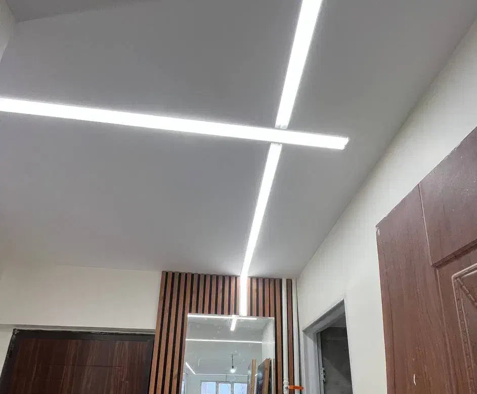 برقکار برقکاری رفع اتصال هالوژن لاین نوری بابابرقی|خدمات پیشه و مهارت|اراک, |دیوار