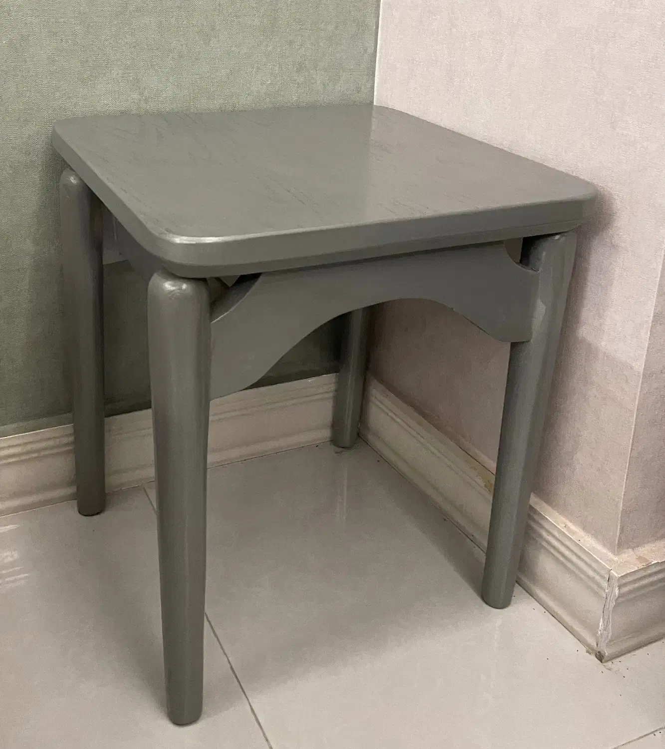 میز جلو مبلی طوسی|مبلمان خانگی و میز عسلی|رضوانشهر, |دیوار