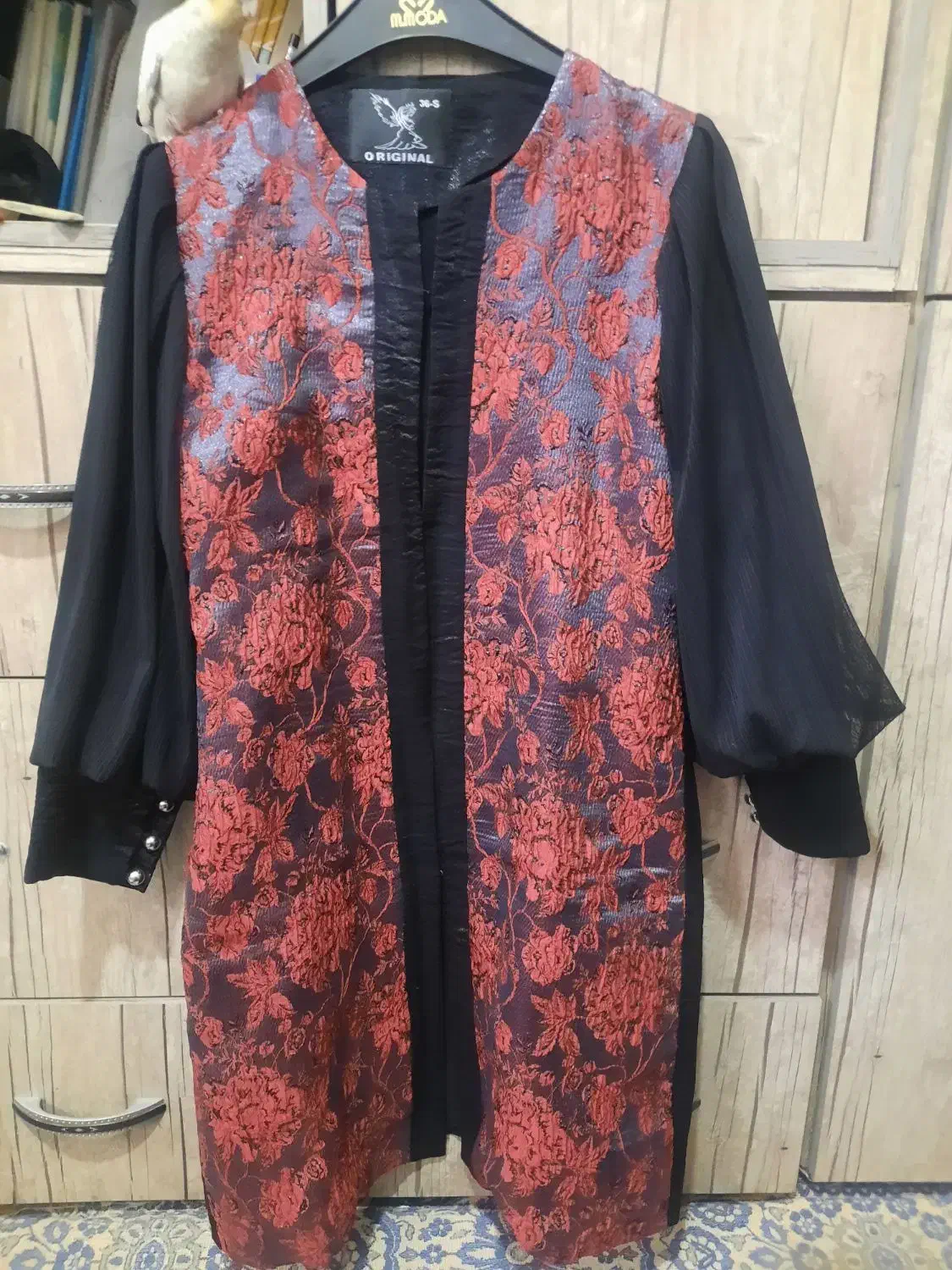 مانتو|لباس|نیشابور, خط کاشمر|دیوار