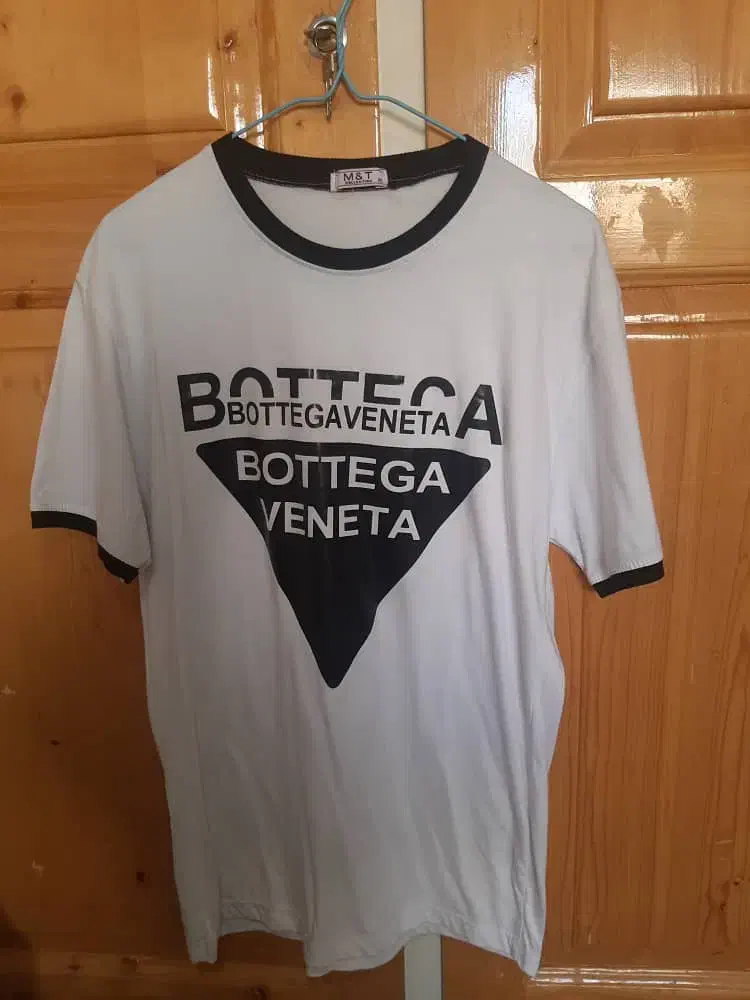 تیشرت|لباس|کرج, باغستان|دیوار