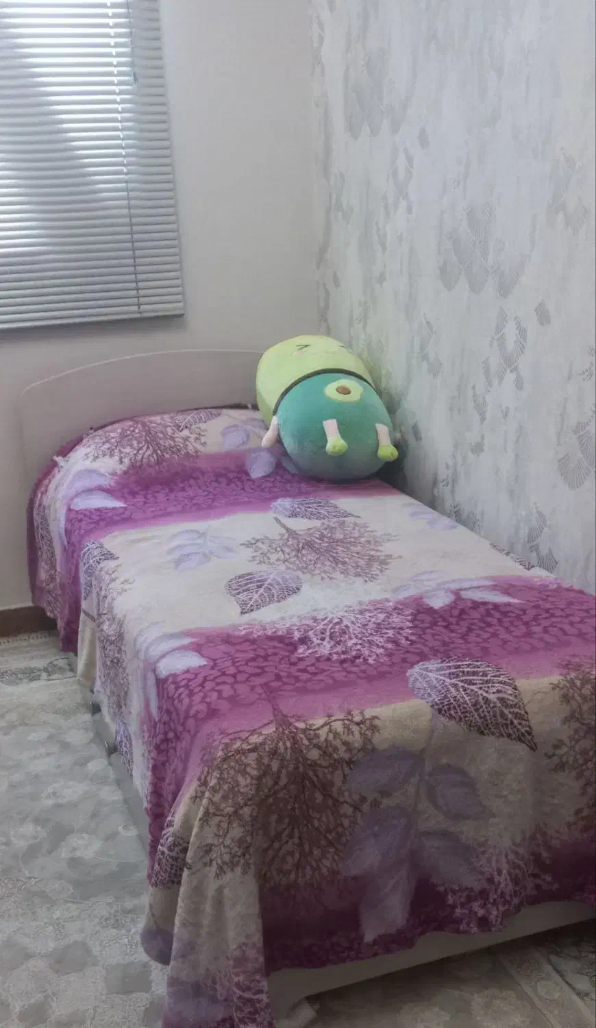 فروش تخت و کمد در حد نو|تخت و سرویس خواب|تاکستان, |دیوار