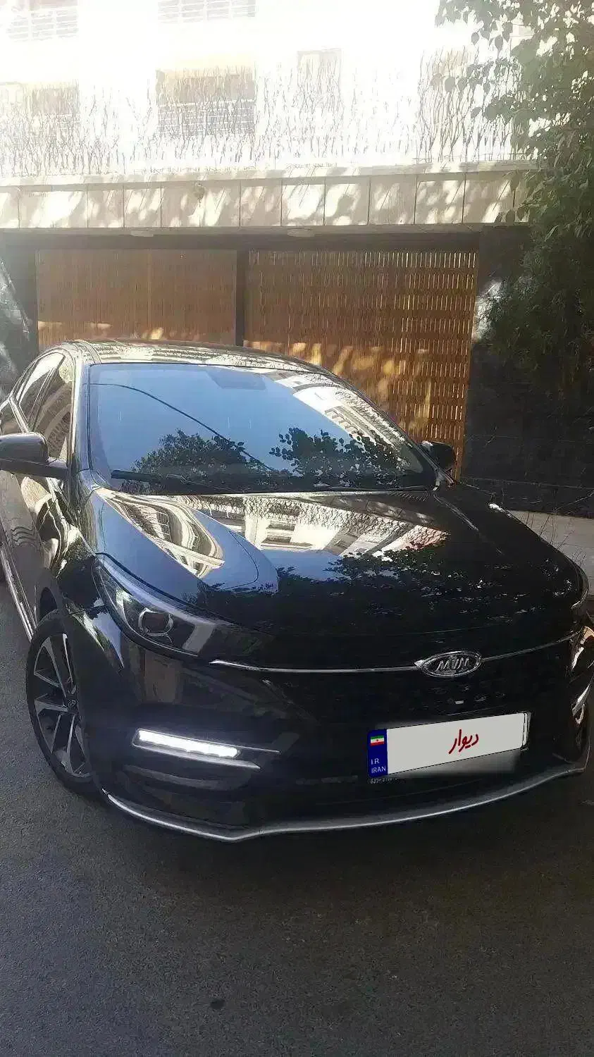 اریزو ۶ اکسلنت 1401|خودرو سواری و وانت|شاهین‌شهر, خبرنگار|دیوار